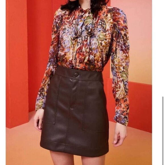 NWT Marie Oliver Braden Vegan Mini Skirt in Bordeaux Size 8 - Picture 1 of 15